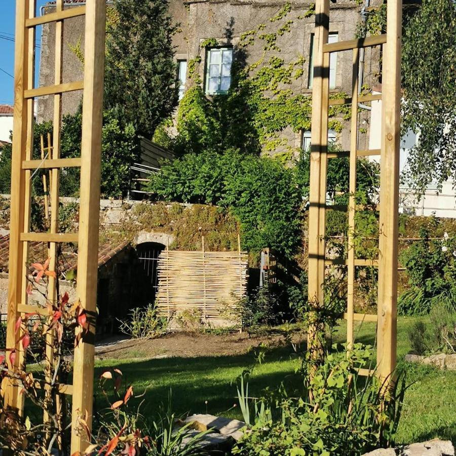 Logis Des Douves Panzió Tiffauges Kültér fotó