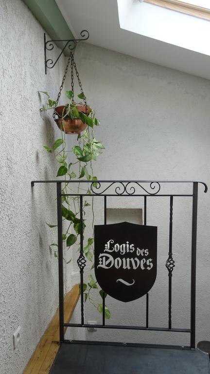 Logis Des Douves Panzió Tiffauges Kültér fotó